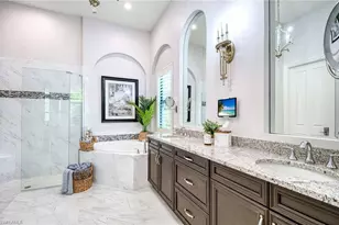 7450 Lantana Cir, Naples, FL 34119 - Photo 18
