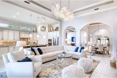 7450 Lantana Cir, Naples, FL 34119 - Photo 2