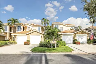 800 Carrick Bend Cir, Naples, FL 34110 - Photo 1