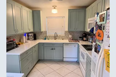 700 Valley Stream Dr #101, Naples, FL 34113 - Photo 4