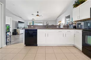 2020 NE 6th Pl, Cape Coral, FL 33909 - Photo 8