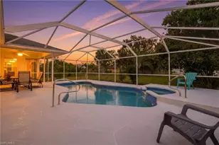 913 SE 16th St, Cape Coral, FL 33990 - Photo 2