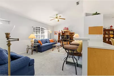 913 SE 16th St, Cape Coral, FL 33990 - Photo 8