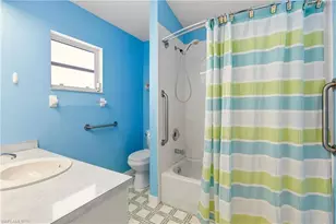 913 SE 16th St, Cape Coral, FL 33990 - Photo 18