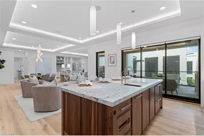 82 9th St S #301, Naples, FL 34102 - Photo 10