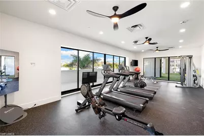 82 9th St S #301, Naples, FL 34102 - Photo 46