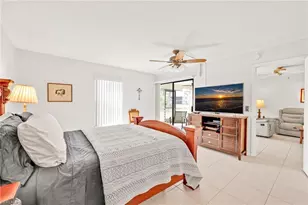 151 Cypress Way E, Naples, FL 34110 - Photo 14