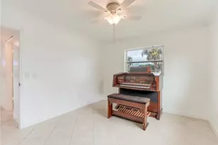 5207 Willow Ct, Cape Coral, FL 33904 - Photo 36