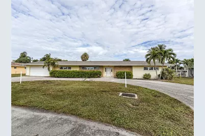 5207 Willow Ct, Cape Coral, FL 33904 - Photo 4