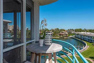 305 Park Shore Dr, Naples, FL 34103 - Photo 18