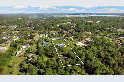 1061 15th St SW, Naples, FL 34117 - Photo 40