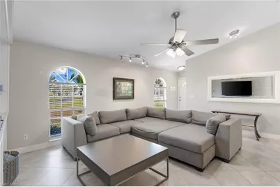 1061 15th St SW, Naples, FL 34117 - Photo 6