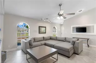 1061 15th St SW, Naples, FL 34117 - Photo 6