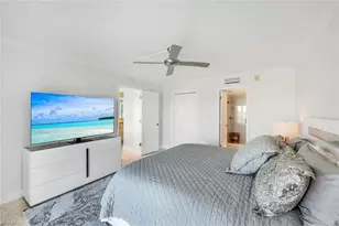 2750 Gulf Shore Blvd N, Naples, FL 34103 - Photo 10