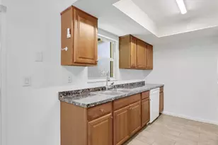 4590 28th Ave SW, Naples, FL 34116 - Photo 12