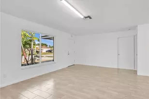 4590 28th Ave SW, Naples, FL 34116 - Photo 6