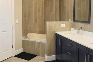 27024 Adriana Cir, Bonita Springs, FL 34135 - Photo 10