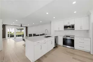 1330 Derbyshire Ct, Naples, FL 34116 - Photo 6