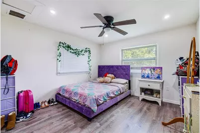 2012 Wright St, Fort Myers, FL 33916 - Photo 8