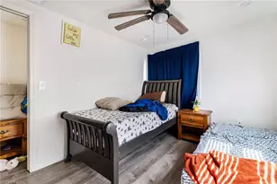 2012 Wright St, Fort Myers, FL 33916 - Photo 18