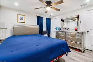 2012 Wright St, Fort Myers, FL 33916 - Photo 4