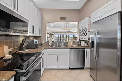 221 La Peninsula Blvd #221, Naples, FL 34113 - Photo 10