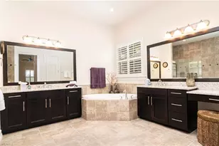 9287 Chiasso Cove Ct, Naples, FL 34114 - Photo 10