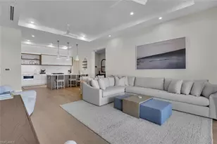 201 8th St S, Naples, FL 34102 - Photo 4