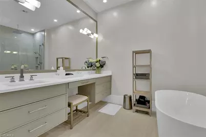 201 8th St S #311, Naples, FL 34102 - Photo 18