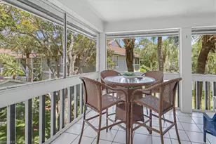 660 Wiggins Bay Dr, Naples, FL 34110 - Photo 22