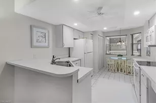 660 Wiggins Bay Dr, Naples, FL 34110 - Photo 6