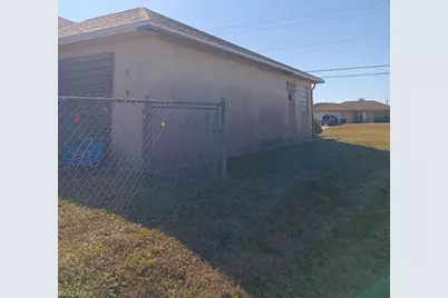 1017 Nelson Rd N, Cape Coral, FL 33993 - Photo 10