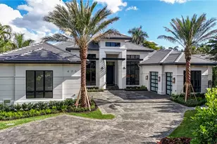 436 Putter Point Ct, Naples, FL 34103 - Photo 1