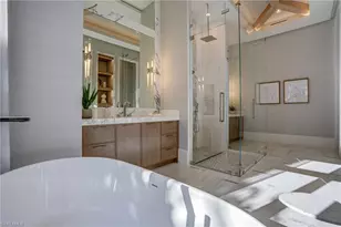 436 Putter Point Ct, Naples, FL 34103 - Photo 24