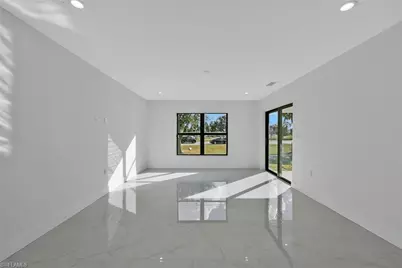 125/127 Holland St, North Fort Myers, FL 33917 - Photo 4