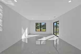 125/127 Holland St, North Fort Myers, FL 33917 - Photo 4