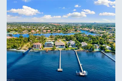 12484 Riverside Dr, Fort Myers, FL 33919 - Photo 2