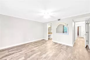 219 Fox Glen Dr, Naples, FL 34104 - Photo 12