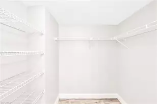 219 Fox Glen Dr, Naples, FL 34104 - Photo 14