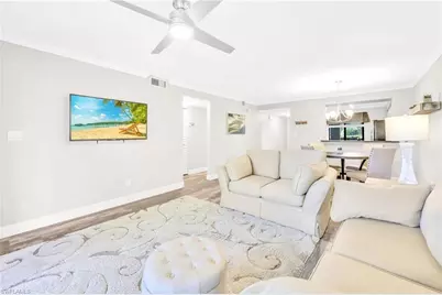 219 Fox Glen Dr #1105, Naples, FL 34104 - Photo 6