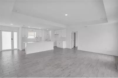 2812 15th St SW, Lehigh Acres, FL 33976 - Photo 2