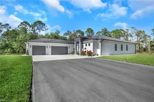 3813 16th Ave NE, Naples, FL 34120 - Photo 2