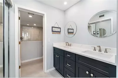 340 Horse Creek Dr #403, Naples, FL 34110 - Photo 10