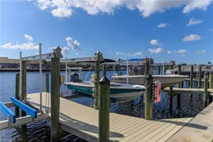 360 Stella Maris Dr N, Naples, FL 34114 - Photo 2