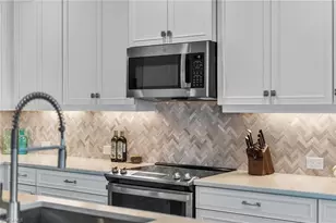 2609 Seychelles Cir, Naples, FL 34112 - Photo 14