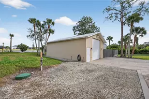 17060 Cypress Creek Dr, North Fort Myers, FL 33917 - Photo 42
