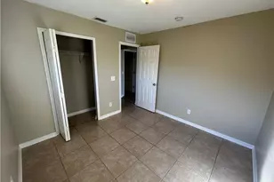 813 SW 10th Pl, Cape Coral, FL 33991 - Photo 12