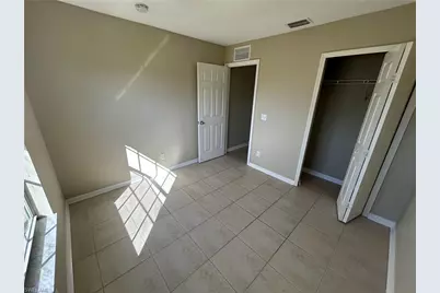 813 SW 10th Pl, Cape Coral, FL 33991 - Photo 10