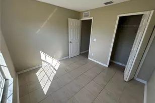 813 SW 10th Pl, Cape Coral, FL 33991 - Photo 10