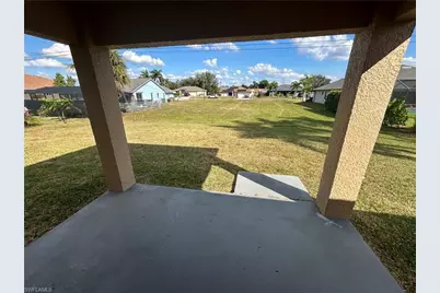 813 SW 10th Pl, Cape Coral, FL 33991 - Photo 20